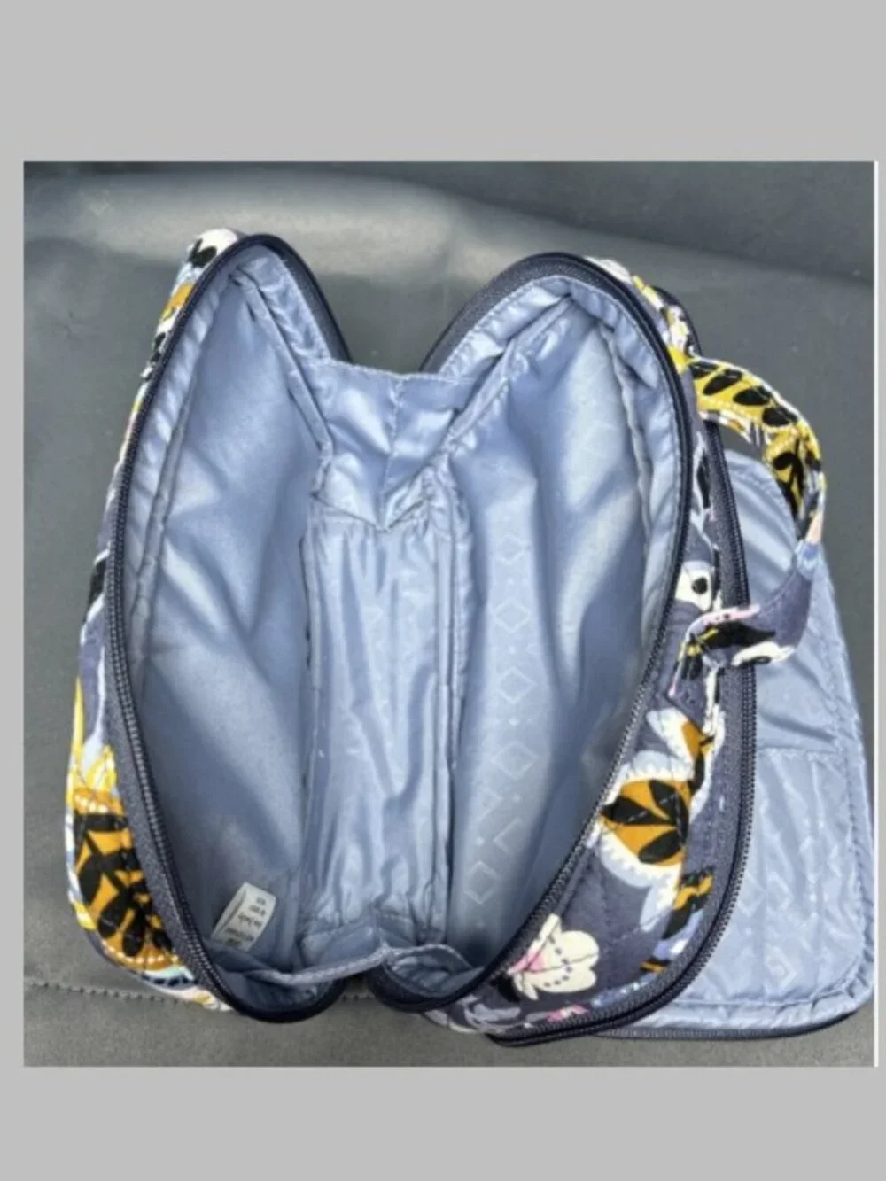VERA BRADLEY MEDIUM CHARMONT MEADOW COSMETIC BAG QUILTED FLORAL TRAVEL CASE